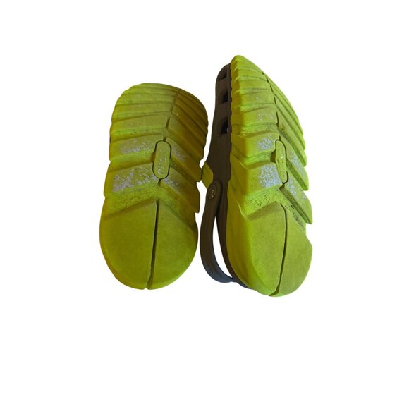 Crocs Classic Unisex Clog Size W8/M6 Gray & Lime Green - Picture 4 of 5